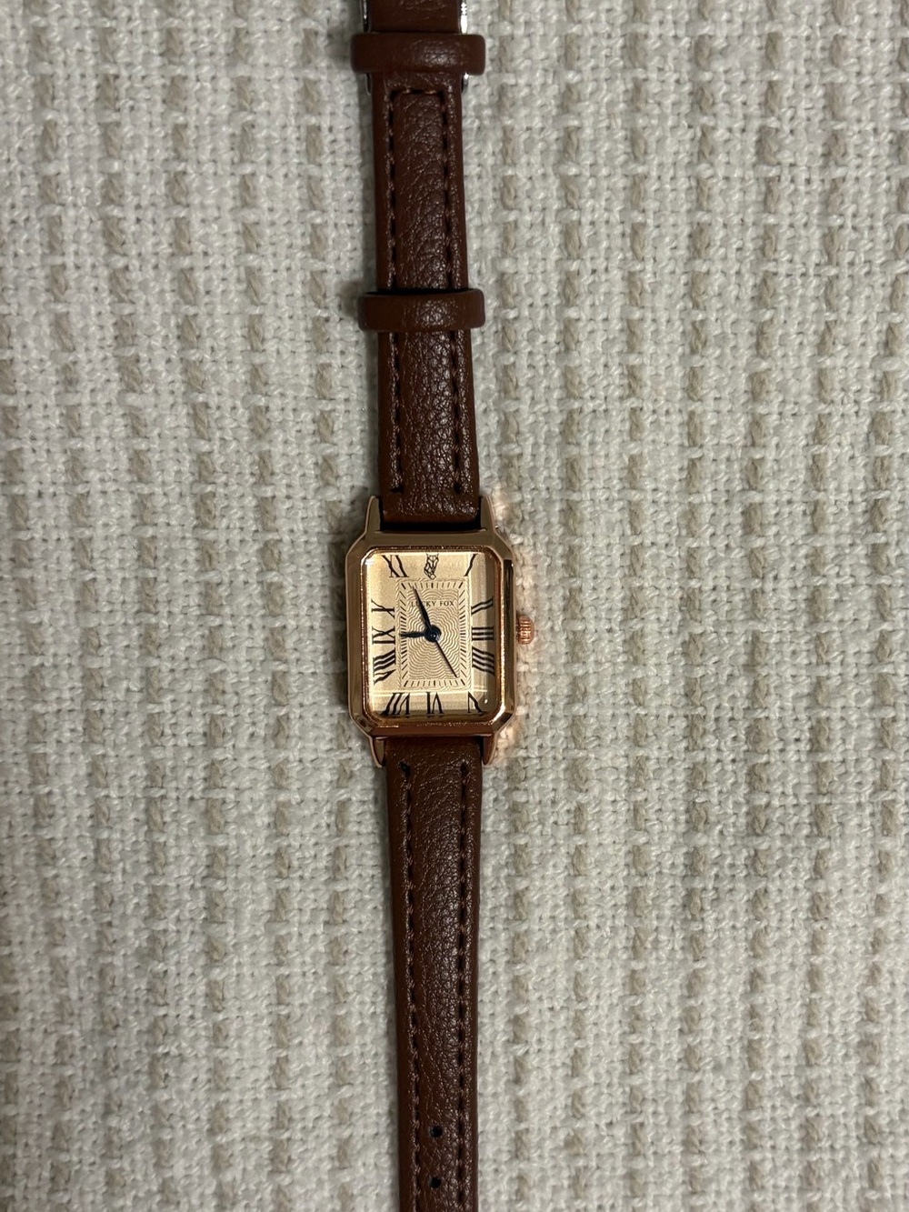 Vintage Looking Gold-Tone Rectangular Watch with Brown Leather Strap *brand new*